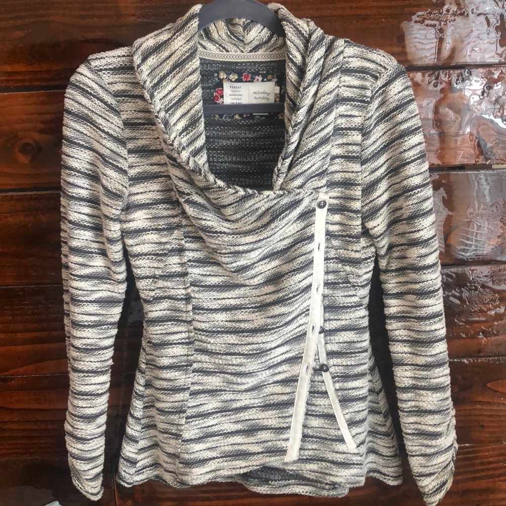 Anthro Saturday Sunday Gray and Cream Top Size S